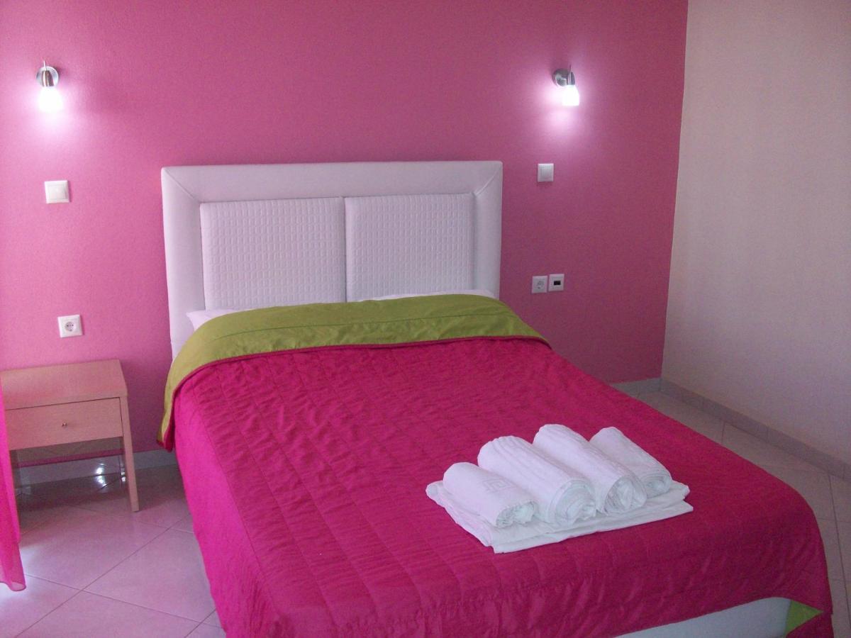 Mavridis Rooms 2 Nikiti  Exterior photo